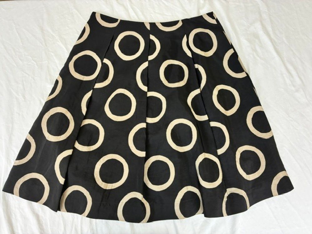 Banana Republic Lined Silk Short Swing Skirt Beige Circle Design Size 4